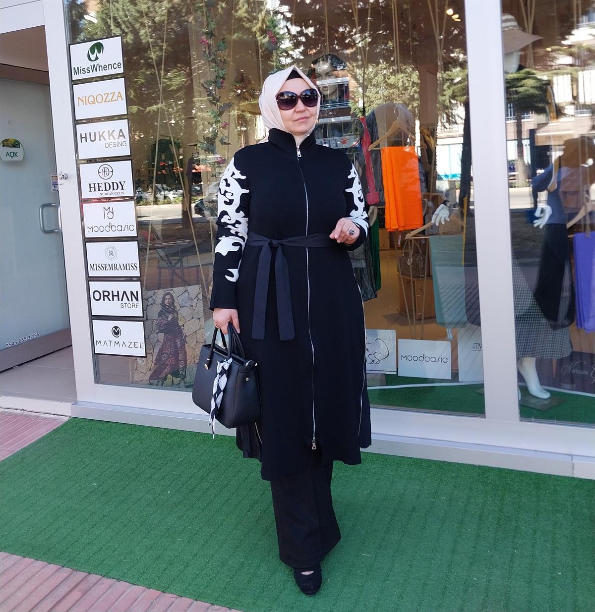 MİSSWHENCE KOLLARI DESENLİ TRİKO KAP SİYAH MİSS 233