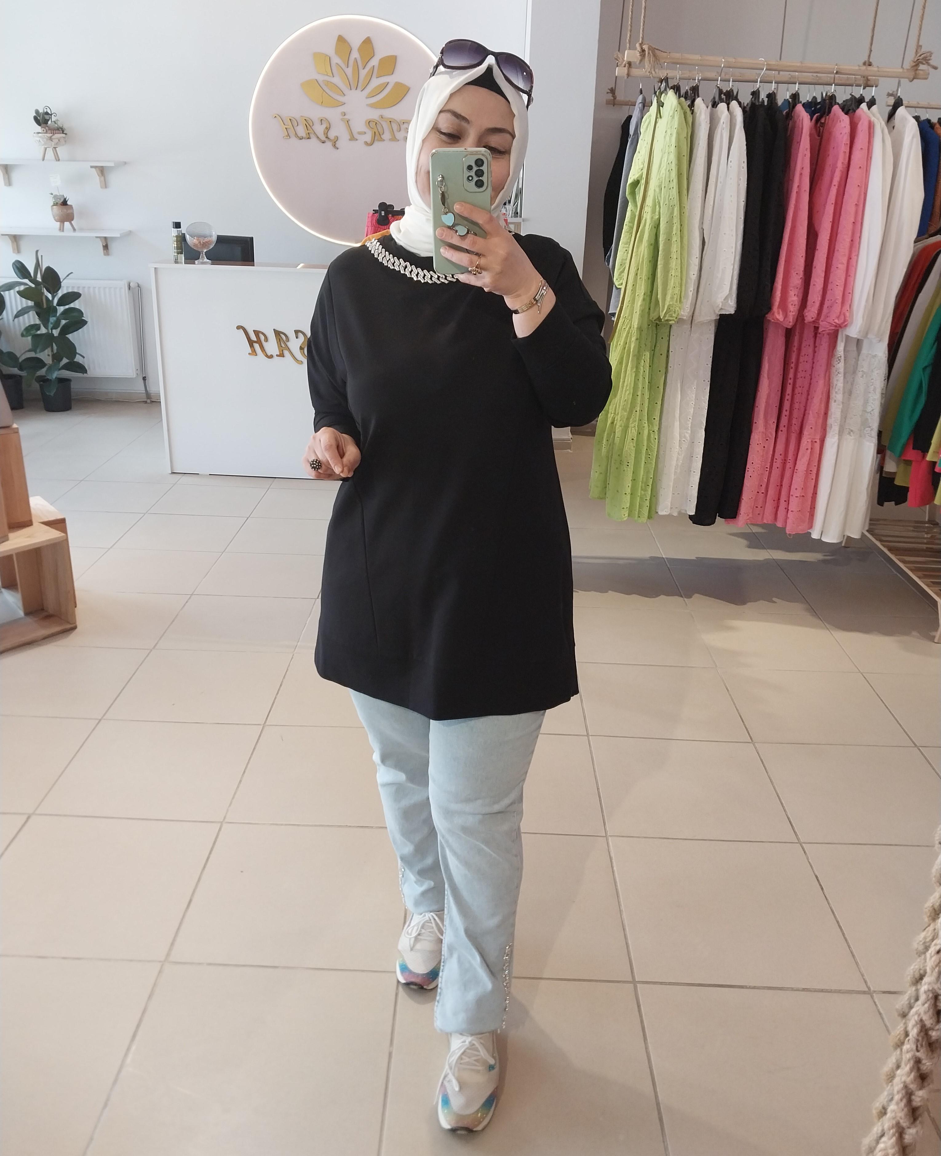 MOODBASİC YAKASI ZİNCİRLİ SWEAT SHİRT SİYAH MB21.239 