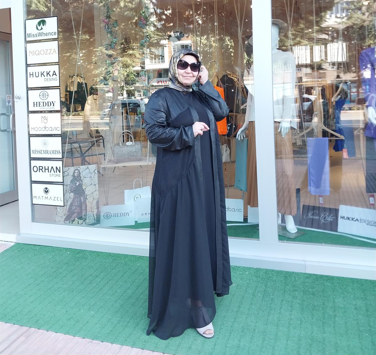 NURCAN ÇETİN FİLE DETAYLI ABAYA TAKIM ELBİSE SİYAH 24422