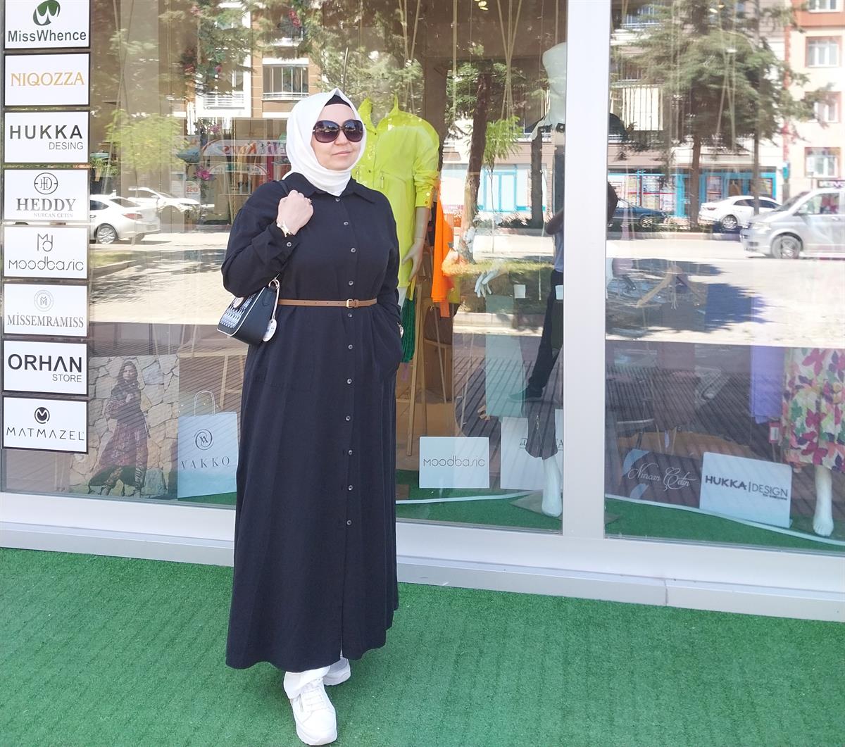 NURCAN ÇETİN ETEK YIRTMAÇLI CEPLİ TUNİK SİYAH 23202