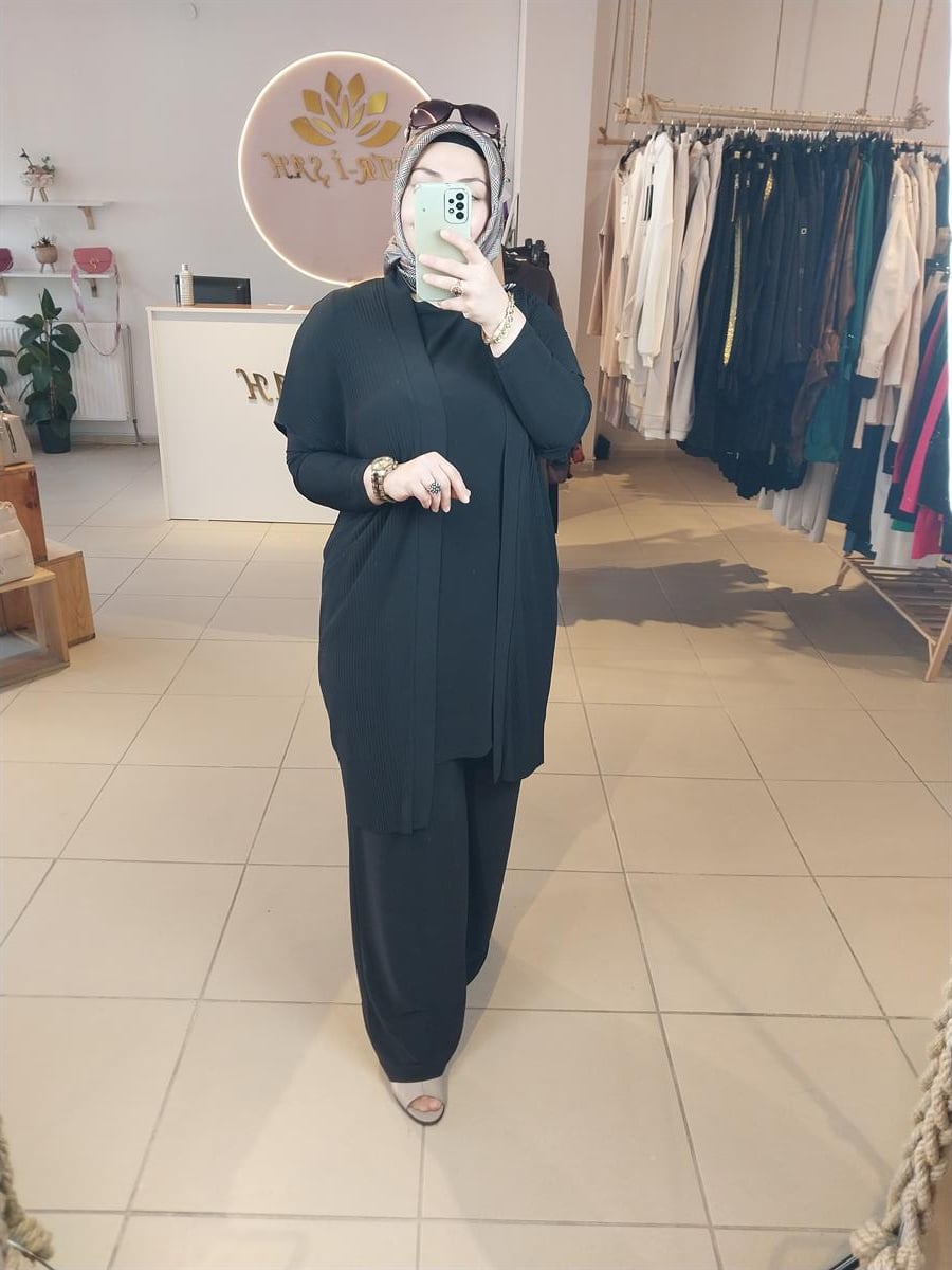 NURCAN ÇETİN FİTİL GÖRÜNÜMLÜ BOL PAÇA PANTOLONLU TAKIM SİYAH 23434