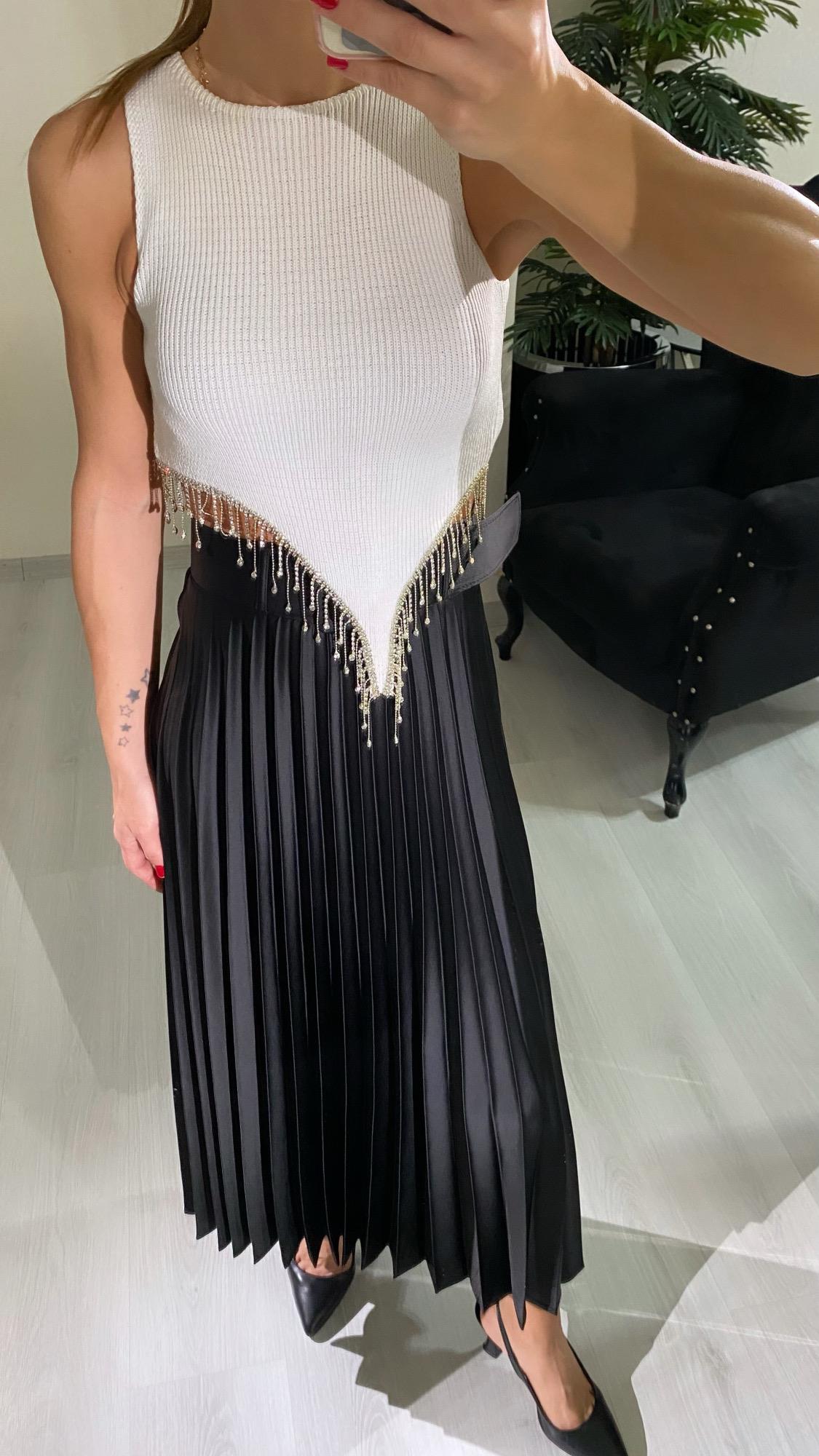YENİ SEZONBeyaz Premium Taşlı Bisiklet Yaka Model Marka Triko Bluz