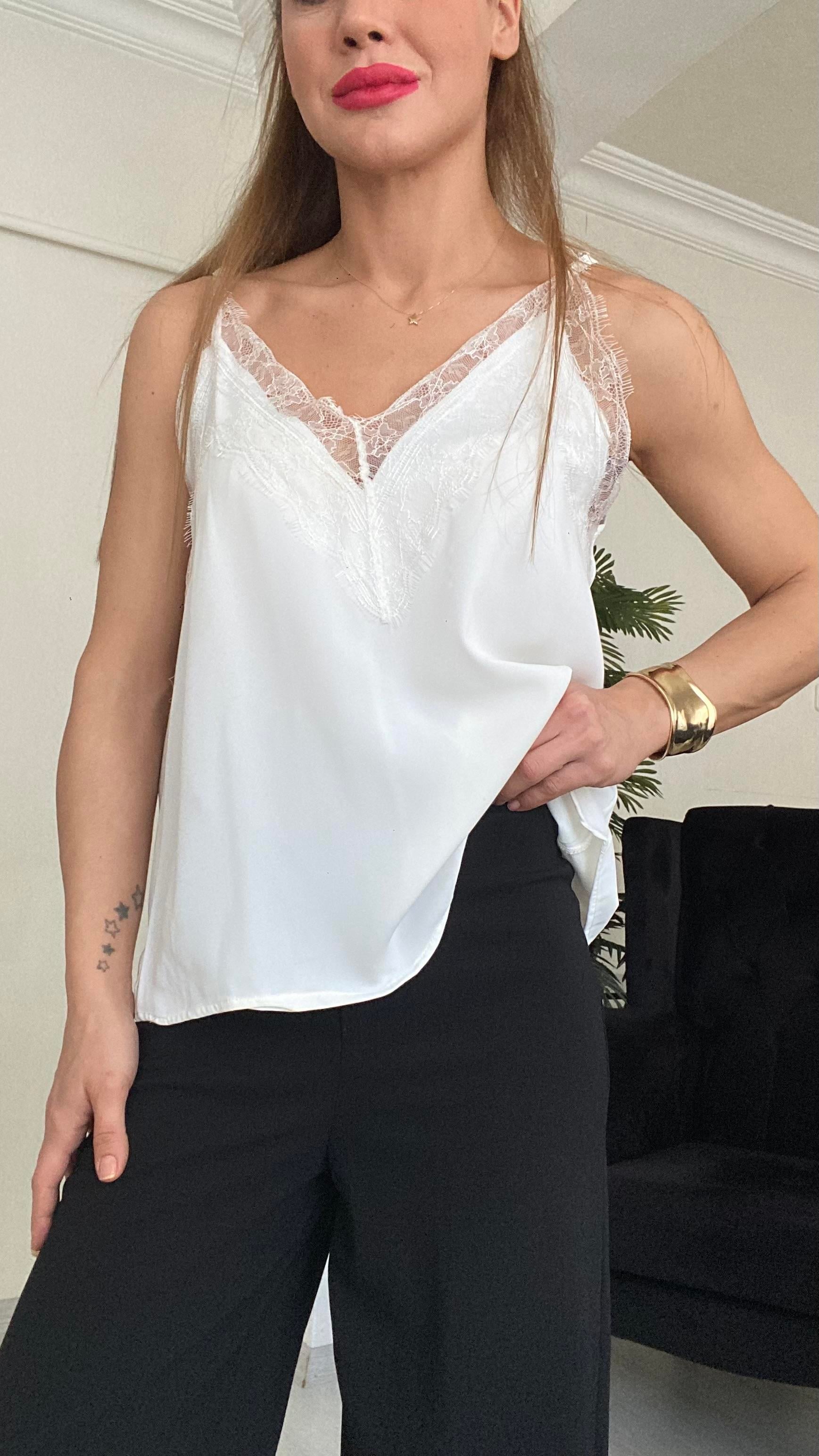 YENİ SEZONBeyaz İp Askılı Dantelli Premium Bluz