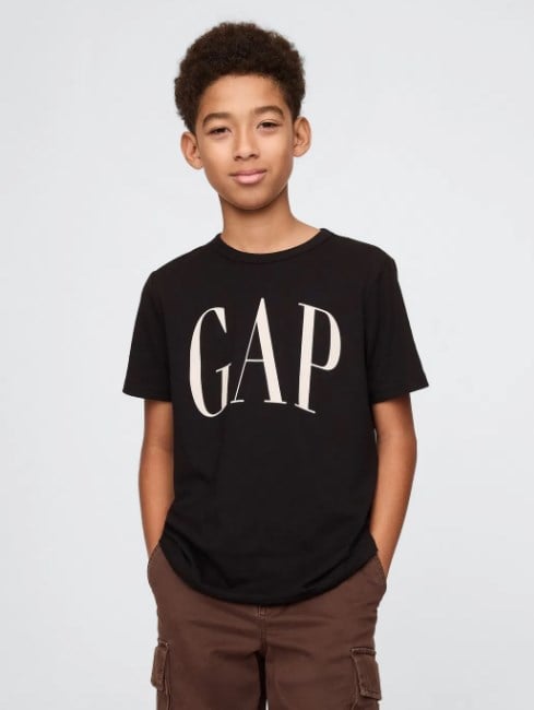 Gap Erkek Çocuk Basic Kısa Kollu Basic Tişört 4-16 Yaş SİYAH