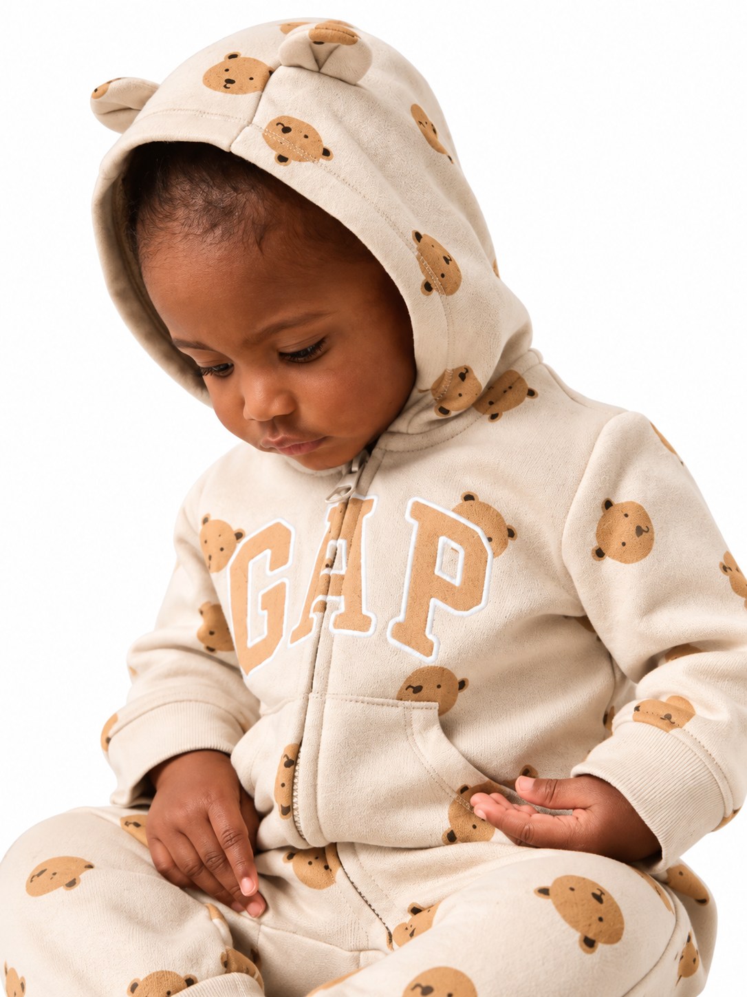 Gap Logo Detaylı Ayıcıklı Bebek Fermuarlı Tulum BRANNAN BEAR AOP