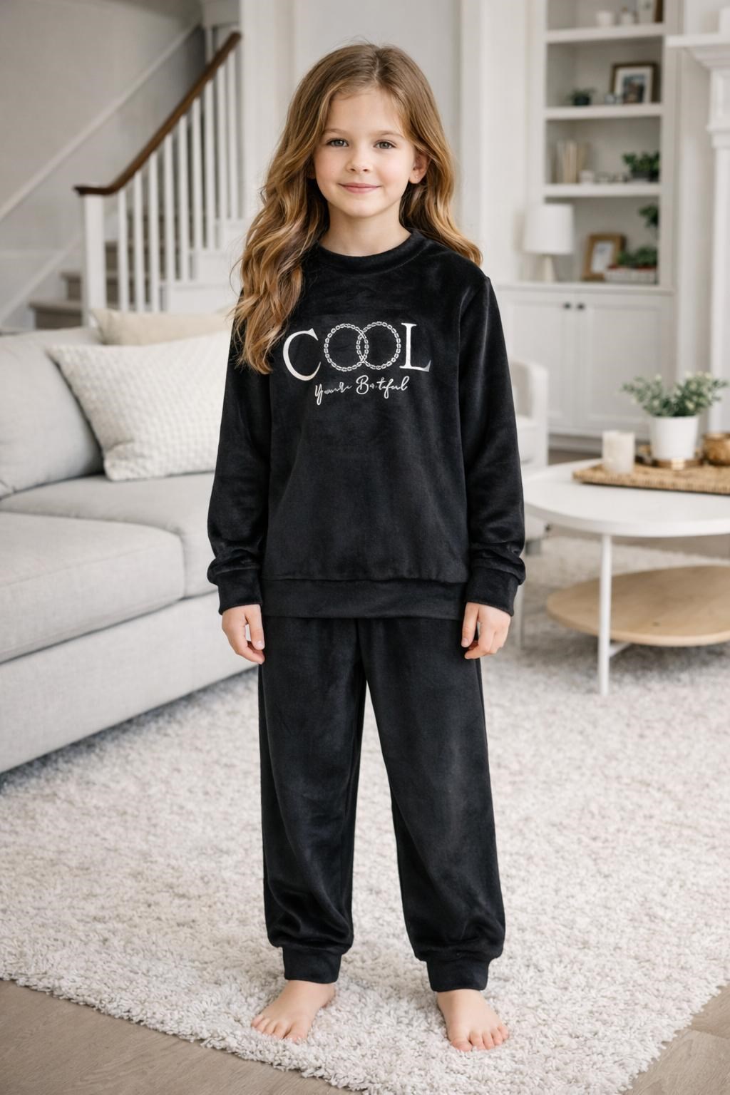 KIZ ÇOCUK COOL BASKI KADİFE PİJAMA TAKIMI GK319