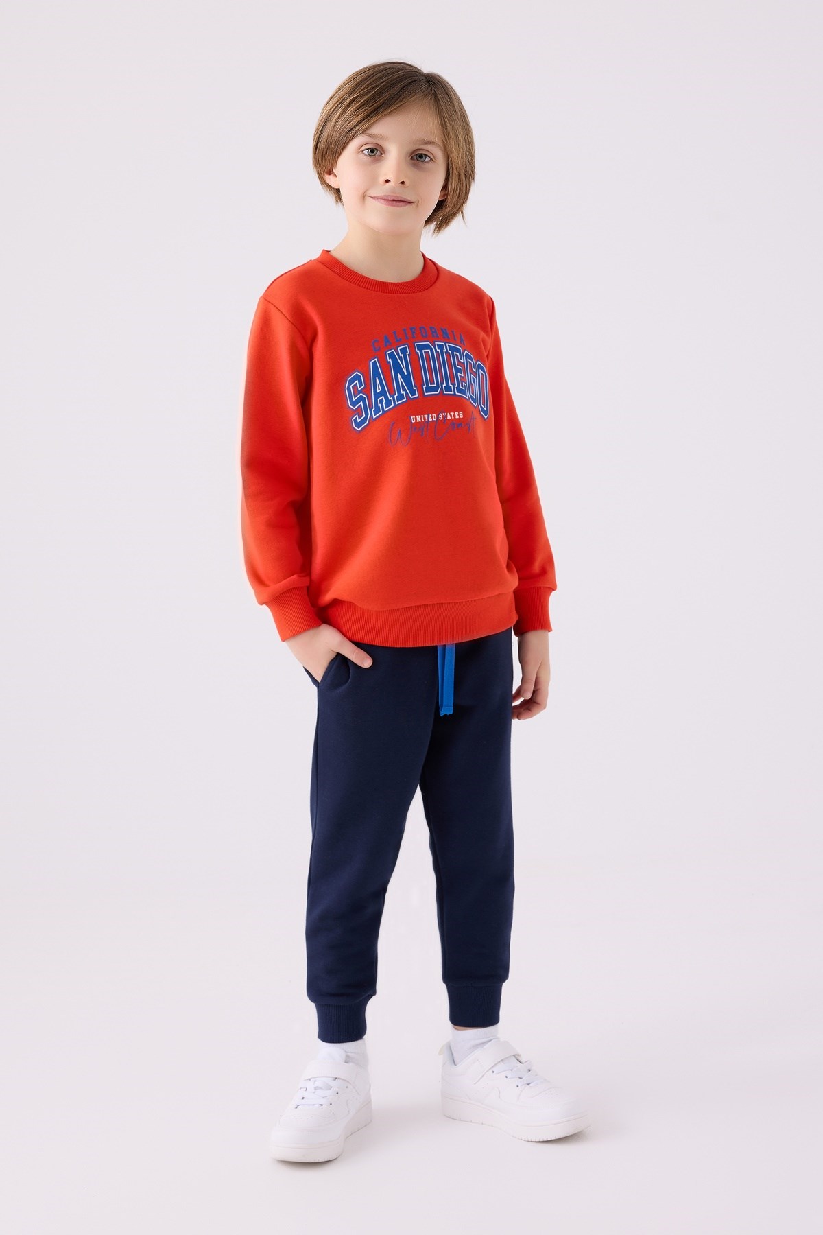 RolyPoly Erkek Çocuk San Diego Baskılı Sweatshirt Ve Lacivert Eşofman Takımı 8-15 Yaş NAR ÇİÇEĞİ