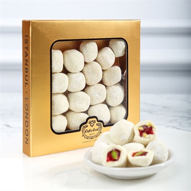Beyaz Çikolatalı Nar Aromalı Antep Fıstıklı Lokum Altın Kutu 110g