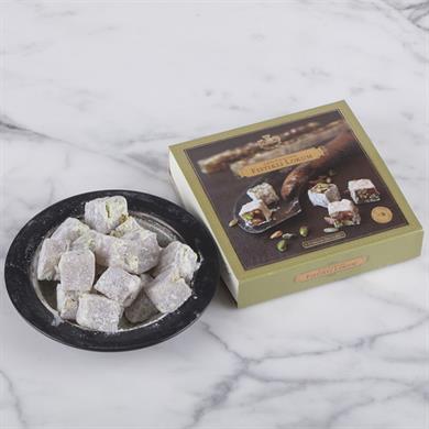 باقة مغلف كبيرة من الحلقوم التركي مع الفستق المحمص المزدوج