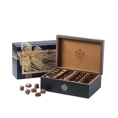 Şekerci Cafer ErolEl Yapımı Spesiyal Çikolata - Desenli Yeşil Ahşap Kutu