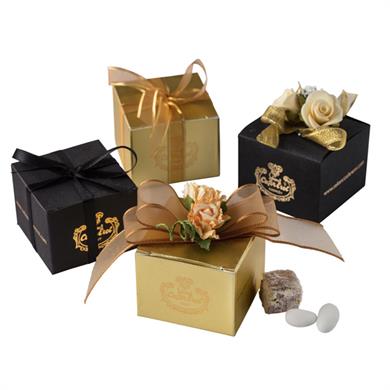 علبة حلوى مولود من الورق المقوى مربعة