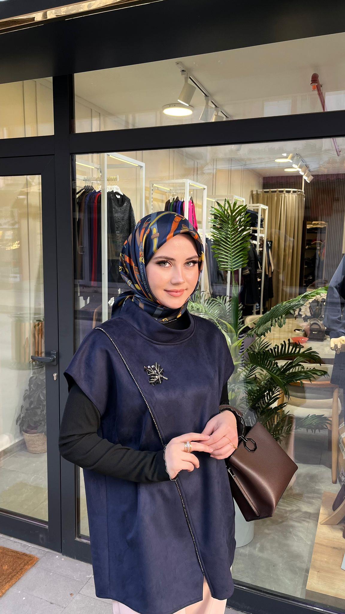 Qmash 02911 Süet Süveter Lacivert – Yaprak İşleme Detaylı Dik Yaka