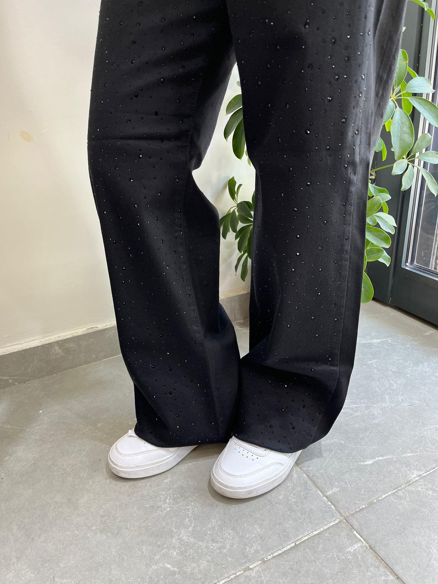 Bol Paça Dökme Taş Jean Siyah 8000