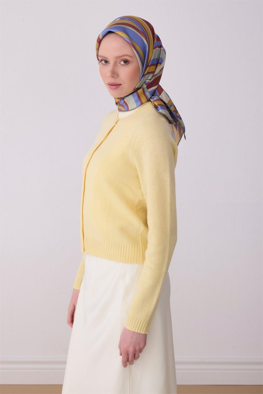 Belli Bordo Çok Renkli Geometrik Desen %100 Twill İpek Eşarp 4311-32