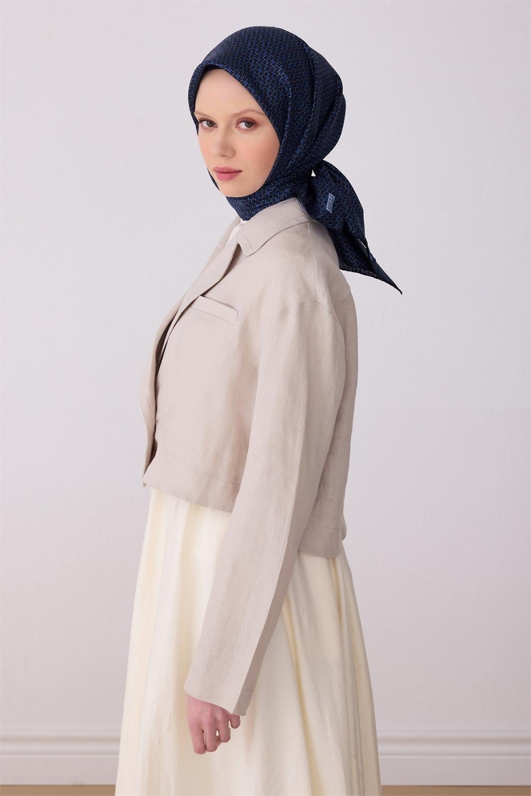 Belli Lacivert Klasik Desen %100 Twill İpek Eşarp 4317-53