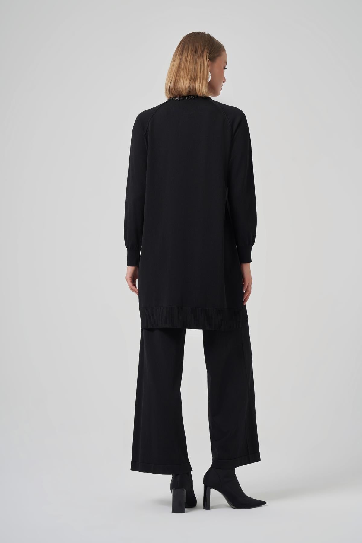 Nuss 300T Yakası Taş İşlemeli Merserize Tunik Siyah