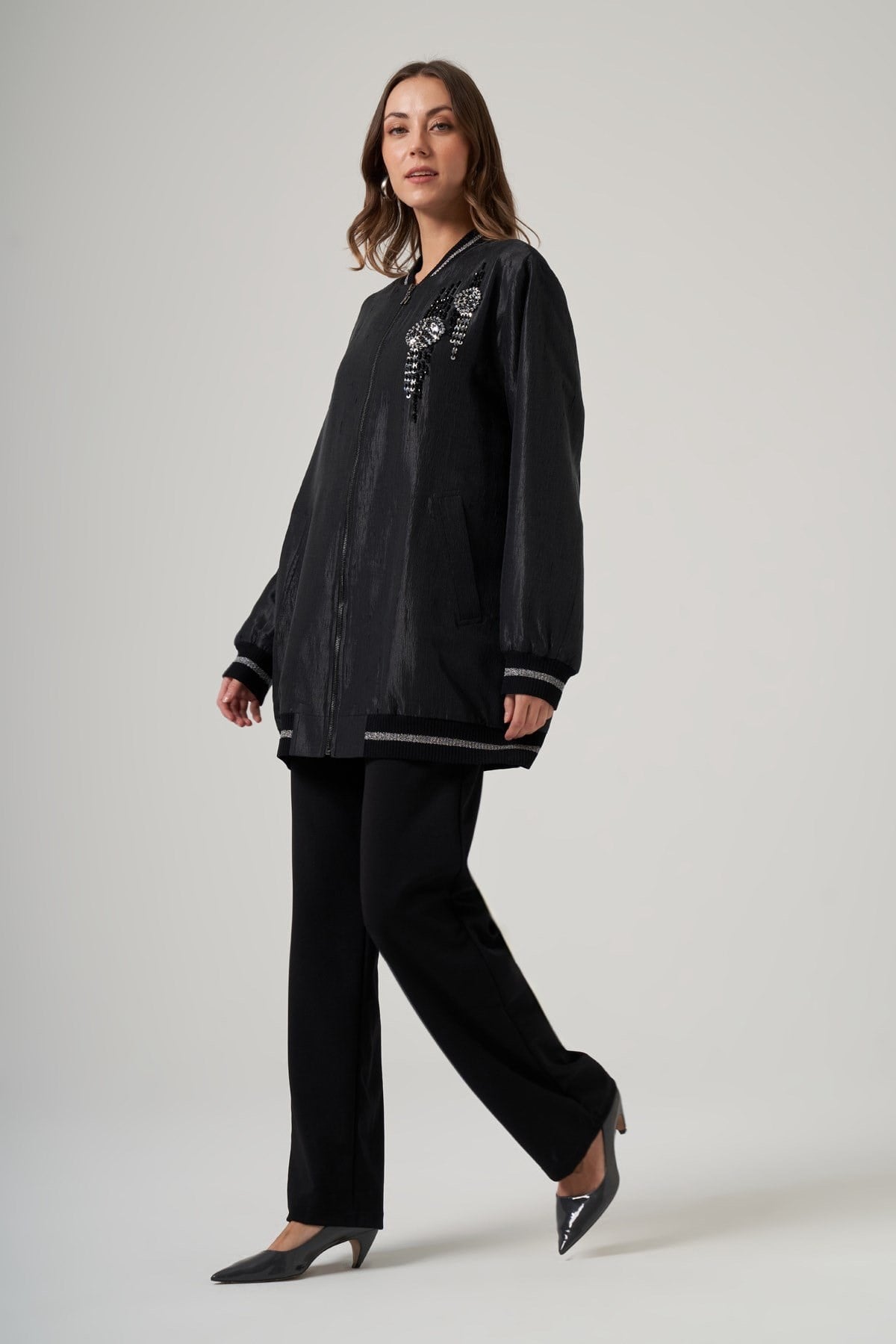 Nuss 6038 Taş İşlemeli Jakar Bamber Kap Siyah