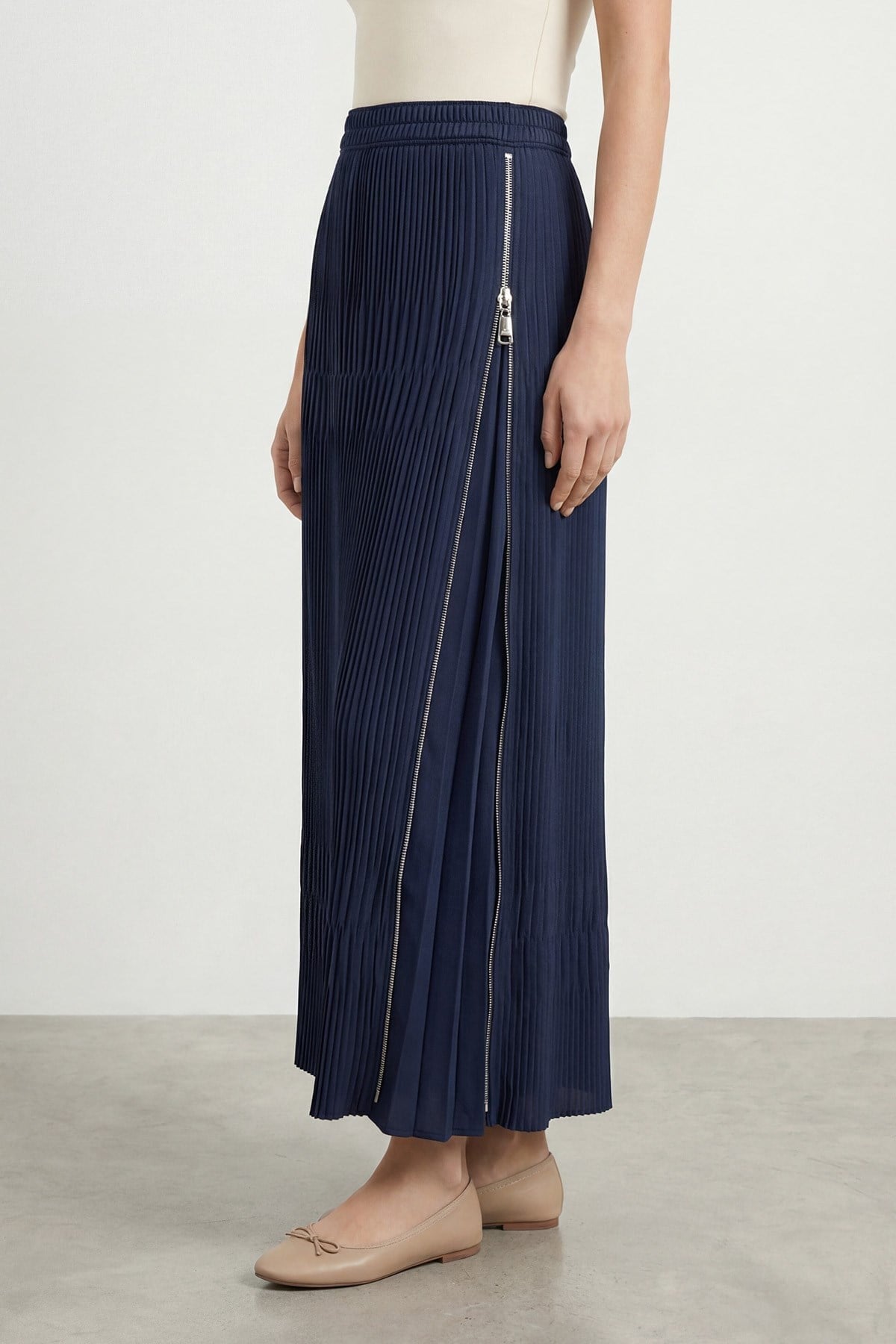 Puane Kadın Pileli Yırtmaçlı Etek Lacivert