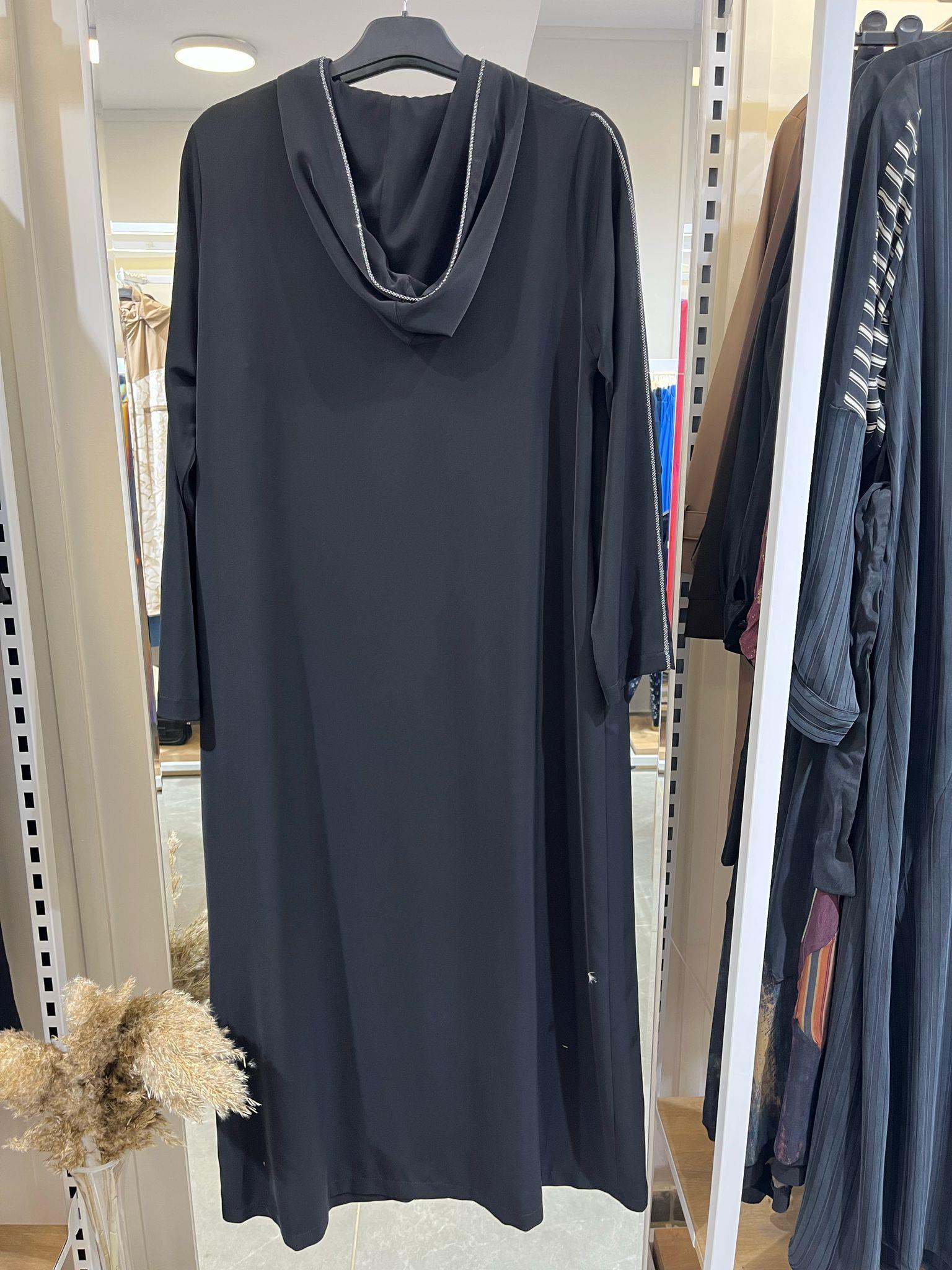 Fatma Danışman Kapşonlu Biyeli  Ferace Siyah 12408