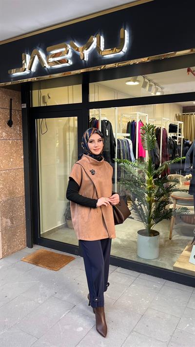 Qmash 02911 Süet Süveter Camel – Yaprak İşleme Detaylı Dik Yaka