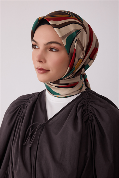 Belli Bej Çiçek Deseni %100 Twill İpek Eşarp 4410-84