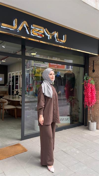 Nuss 1021 Kendinden Çizgili Pantolonlu Takım Kahve