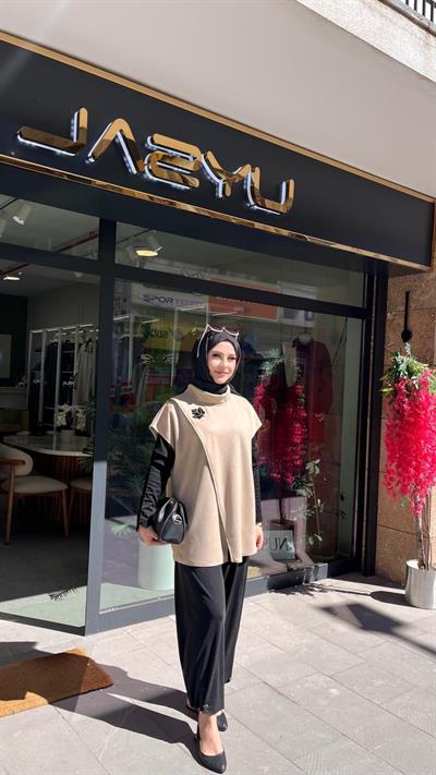 Qmash 02911 Süet Süveter Bej – Yaprak İşleme Detaylı Dik Yaka