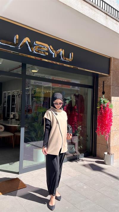 Qmash 02911 Süet Süveter Bej – Yaprak İşleme Detaylı Dik Yaka