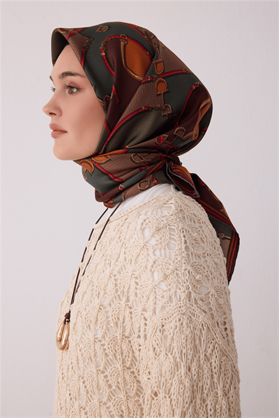 Belli Yeşil Geometrik Desen %100 Twill İpek Eşarp 4400-82(2)