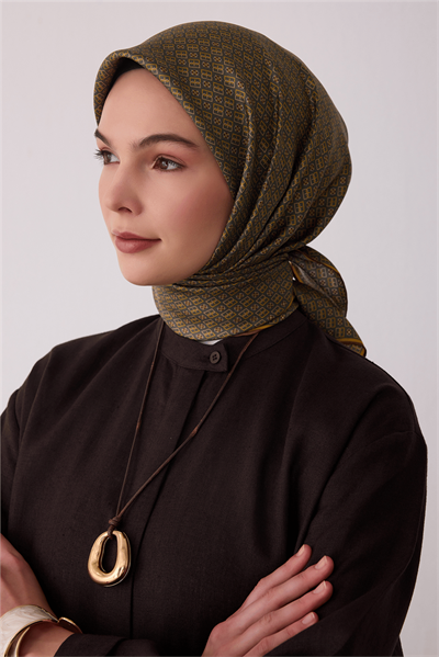 Belli Yeşil Monogram Desen %100 Twill İpek Eşarp 4418-52