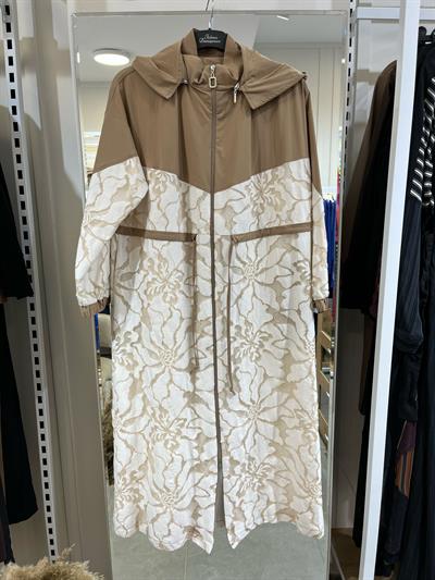 Fatma Danışman Dantel Gornili Yağmurluk Kap 2705