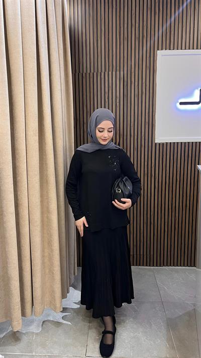 Nuss 1352 Boncuk İşlemeli Etekli Takım Siyah