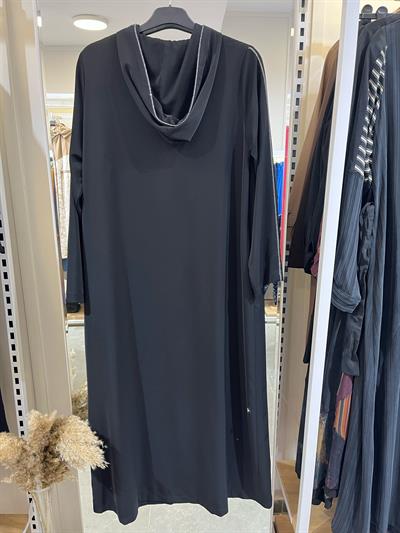 Fatma Danışman Kapşonlu Biyeli  Ferace Siyah 12408