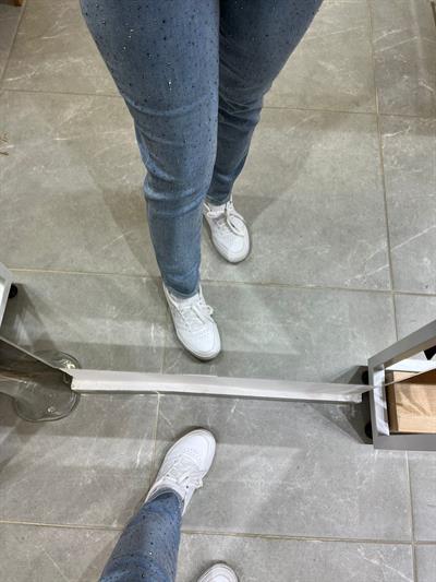 Mom Jeans Damla Taş İşlemeli Kot Pantolon Açık Mavi 0291