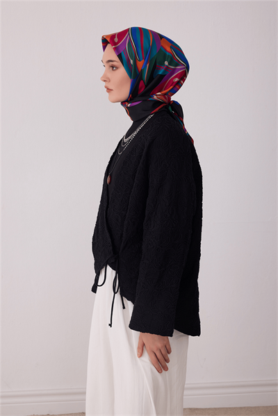 Belli Siyah Çiçek Deseni %100 Twill İpek Eşarp 4410-57