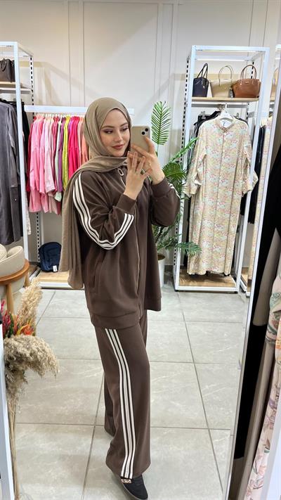 Nuss 1092 Şerit Detaylı Önden Full Fermuarlı Pantolonlu Takım Kahve