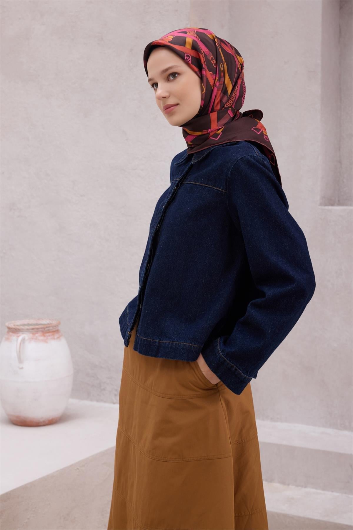 Belli Saf İpek Eşarp 4200 (T) 82 KahveEşarpBelliUYT0003804BelliBelli Saf İpek Eşarp 4200 (T) 82 Kahve