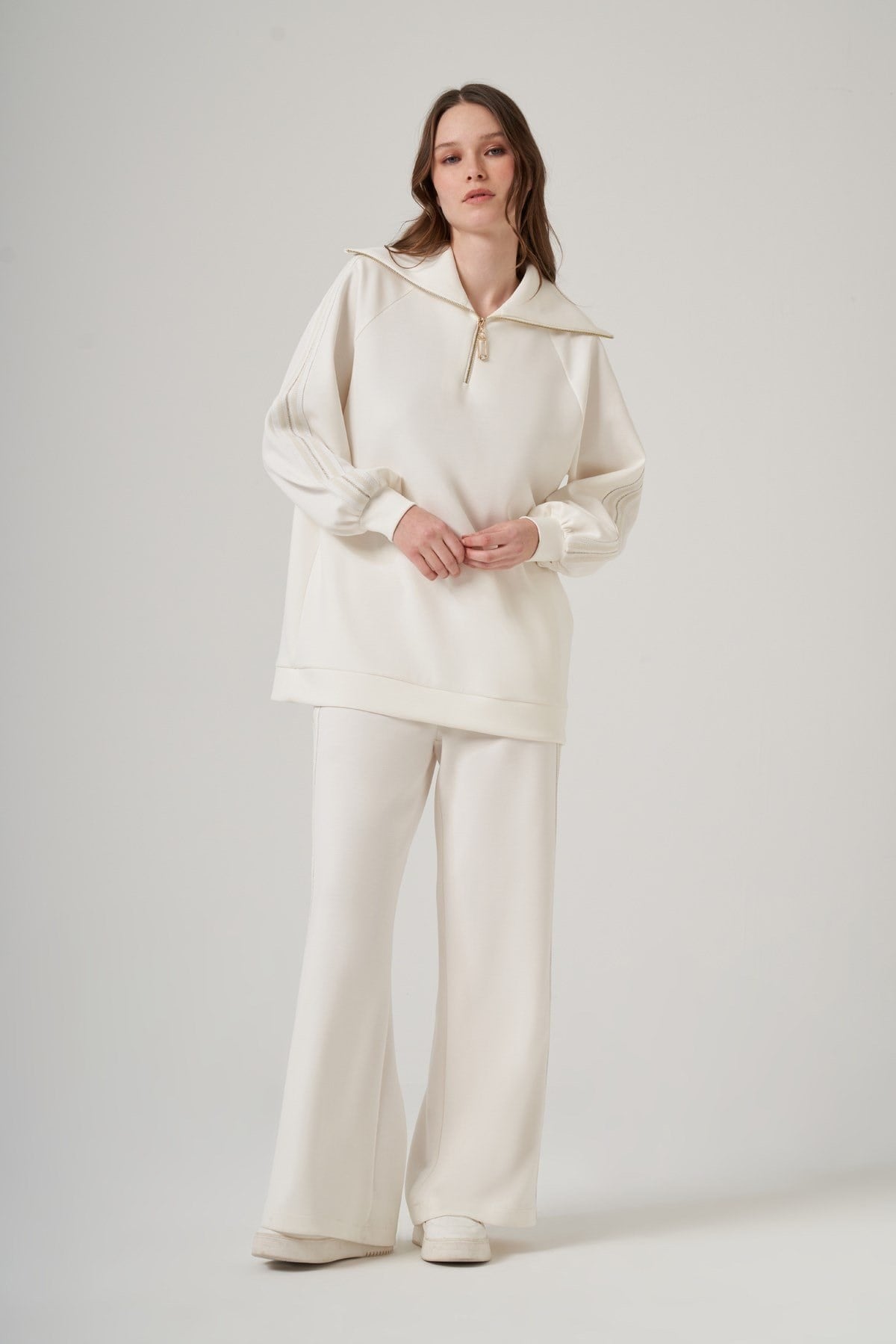 Nuss 1093 Gemici Yaka Şerit Detay Pantolonlu Takım EkruPantolonlu TakımNuss3947NussNuss 1093 Gemici Yaka Şerit Detay Pantolonlu Takım Ekru