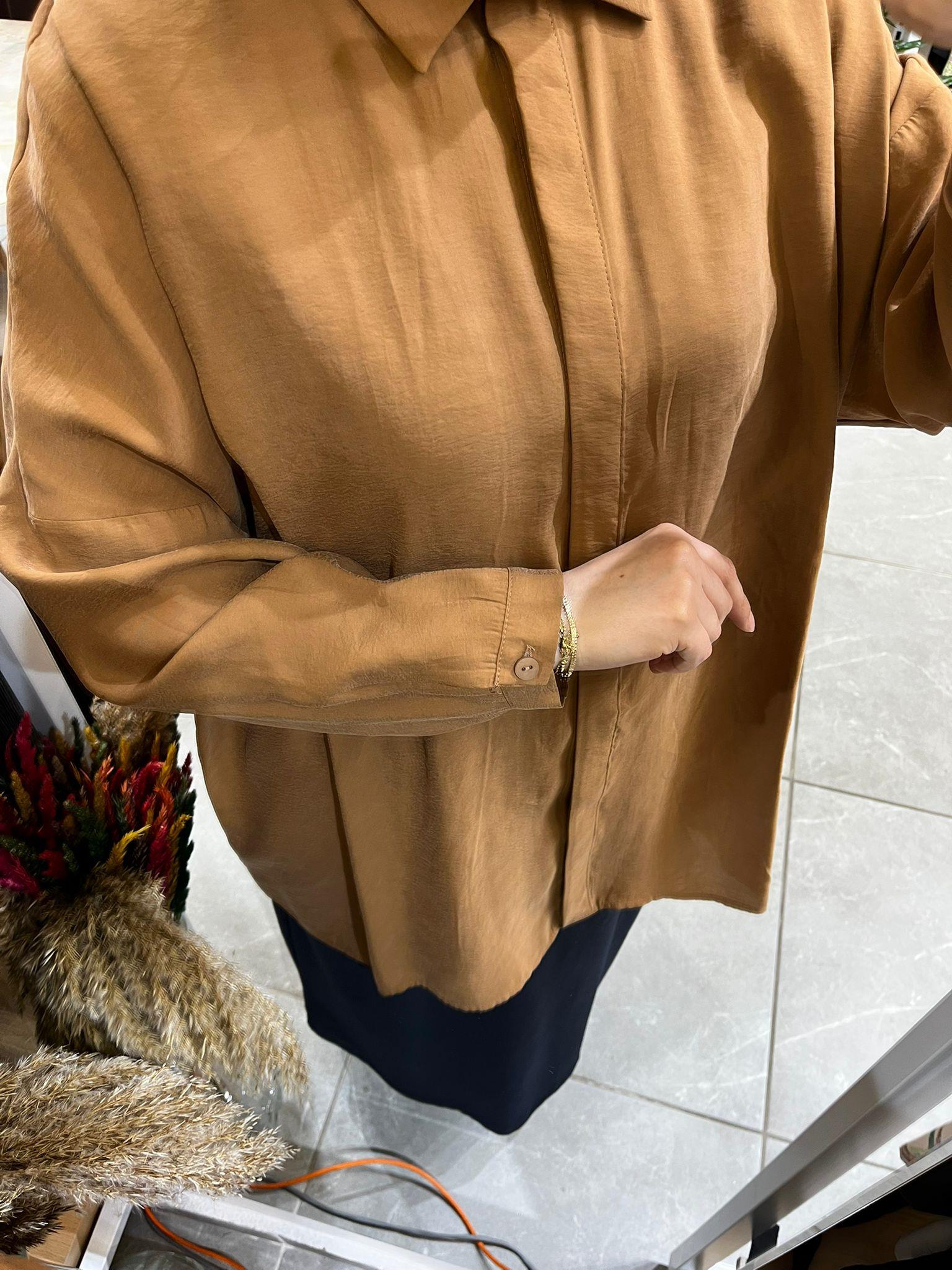 Nuss 3001 Oversize Düğmeli Gömlek EnfiyeGömlekNuss3869NussNuss 3001 Oversize Düğmeli Gömlek Enfiye