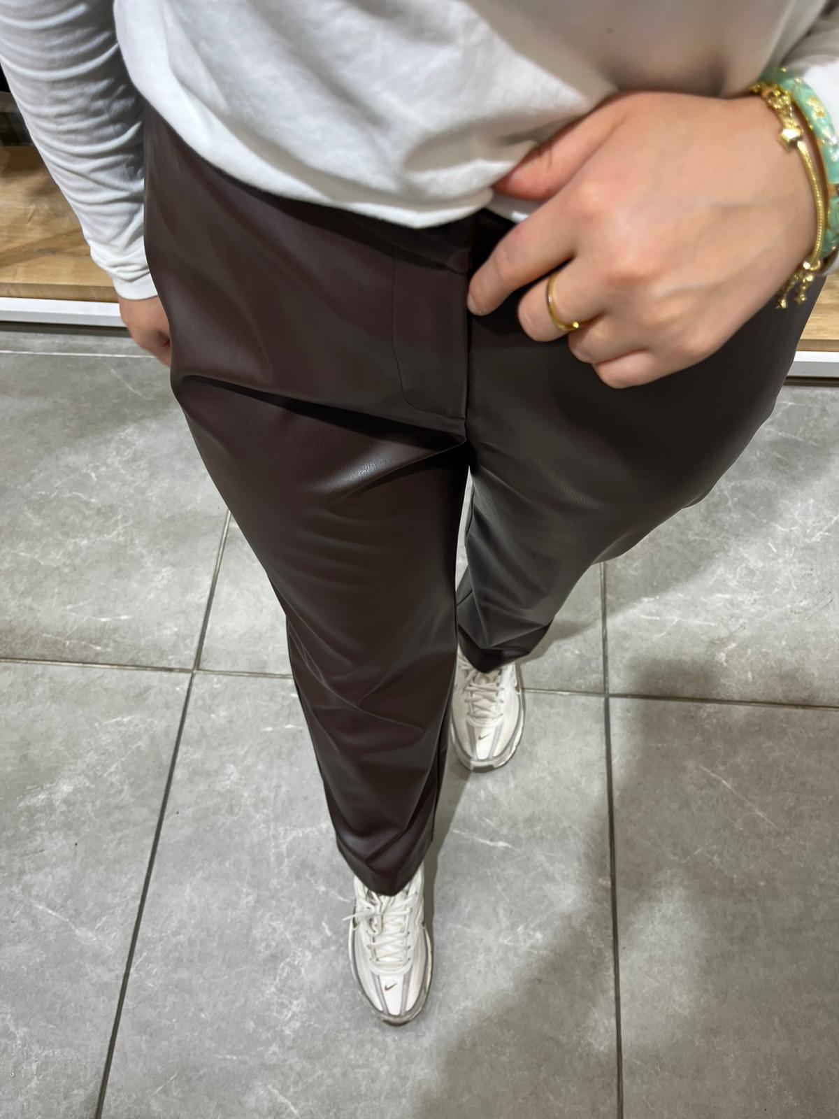 Yusuf Özdemir 1306 Deri Pantolon KahvePantolonYusuf Özdemir3883Yusuf ÖzdemirYusuf Özdemir 1306 Deri Pantolon Kahve