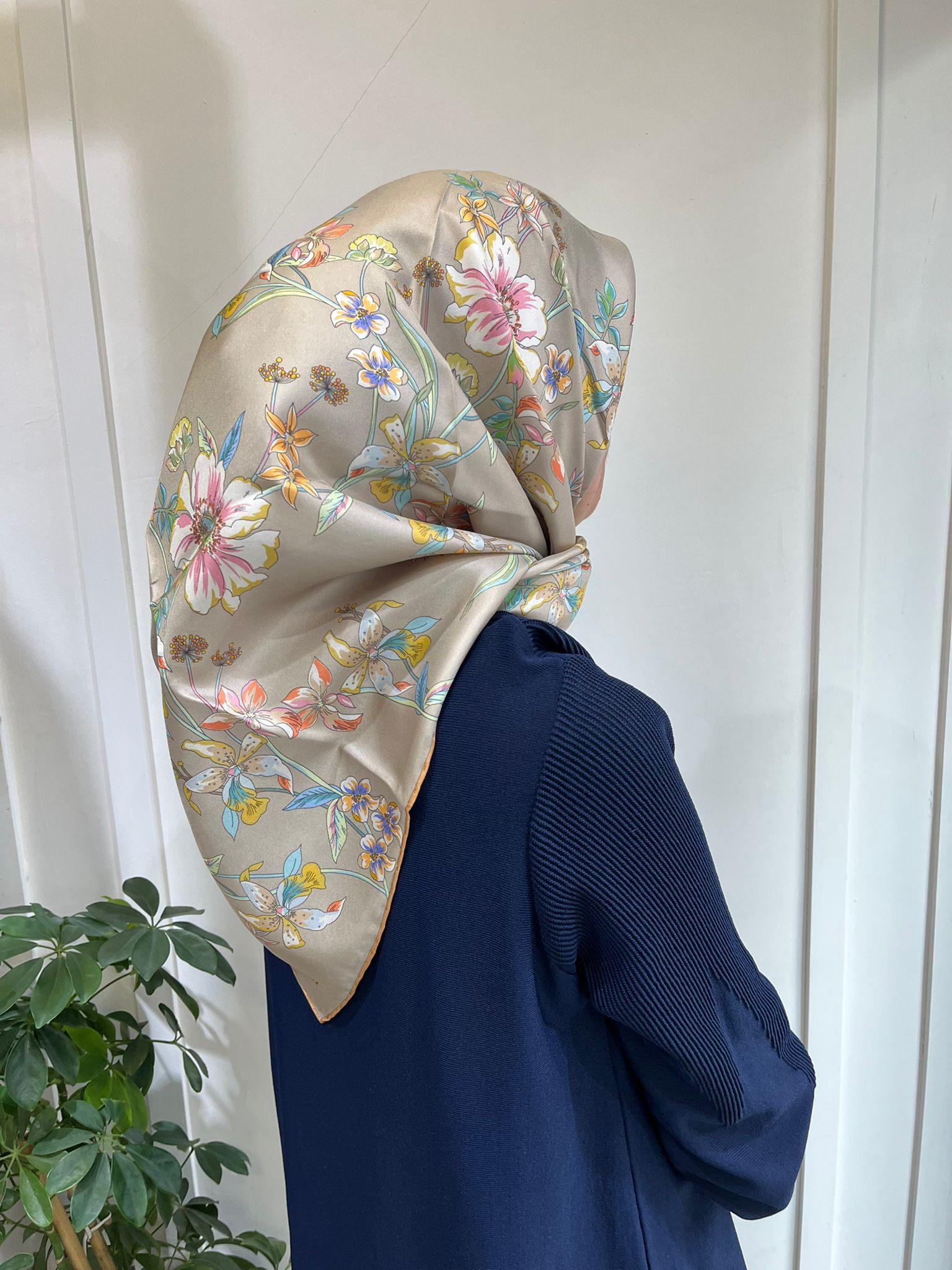 Belli Saf İpek Eşarp 4212D (T)EşarpBELLİUYT0003729BELLİBelli Saf İpek Eşarp 4210D (T)