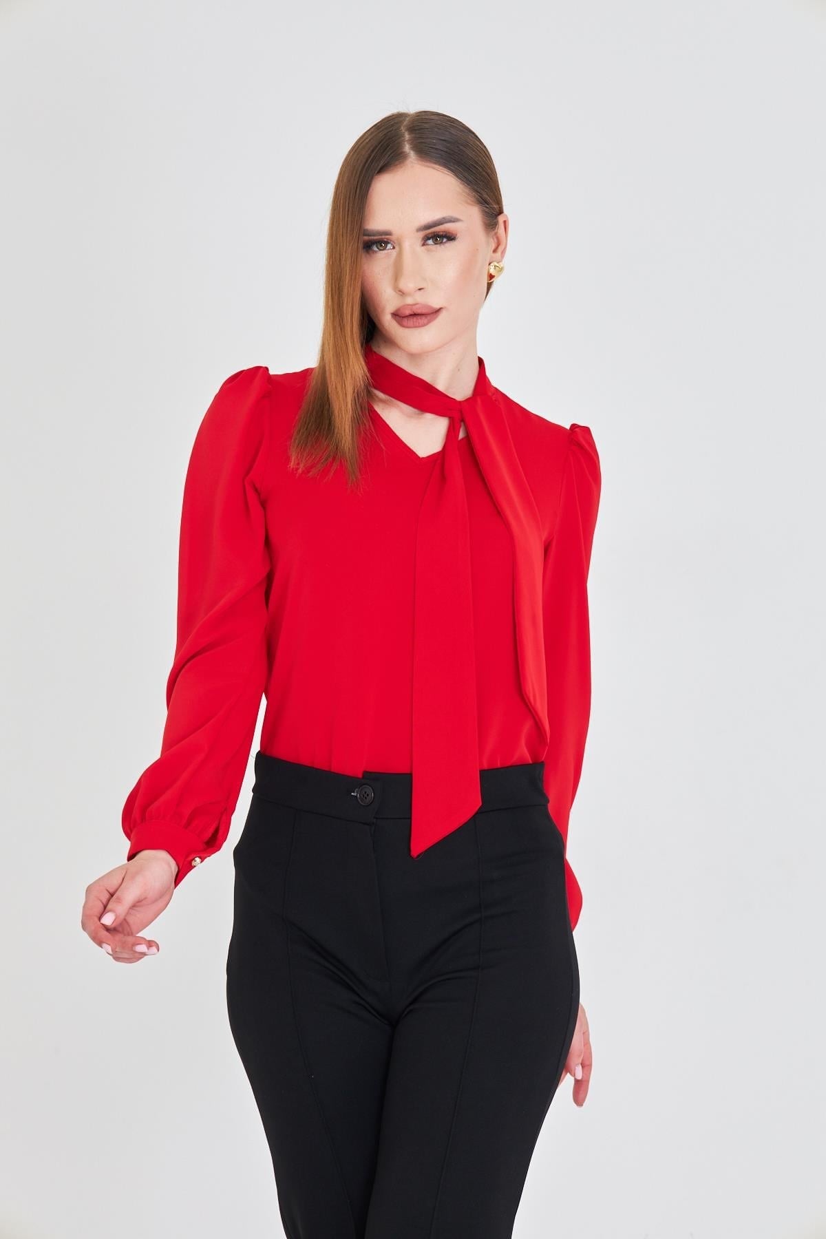 Lovelf Büzgü Kol Fularlı Gömlek KırmızıGömlekLovelf3987LovelfLovelf Büzgü Kol Fularlı Gömlek Kırmızı