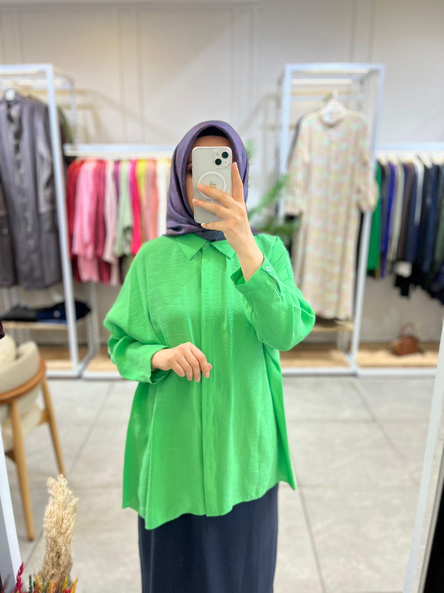 Nuss 3001 Oversize Düğmeli Gömlek BenettonGömlekNuss3848NussNuss 3001 Oversize Düğmeli Gömlek Benetton