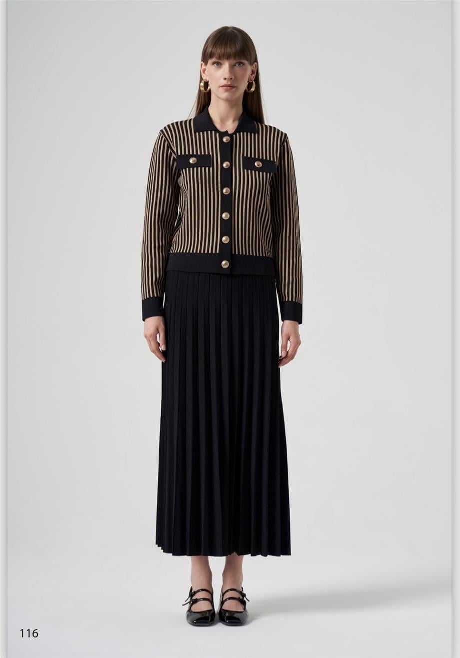 Nuss Kısa Çizgili Hırkalı Takım 1316 Siyah