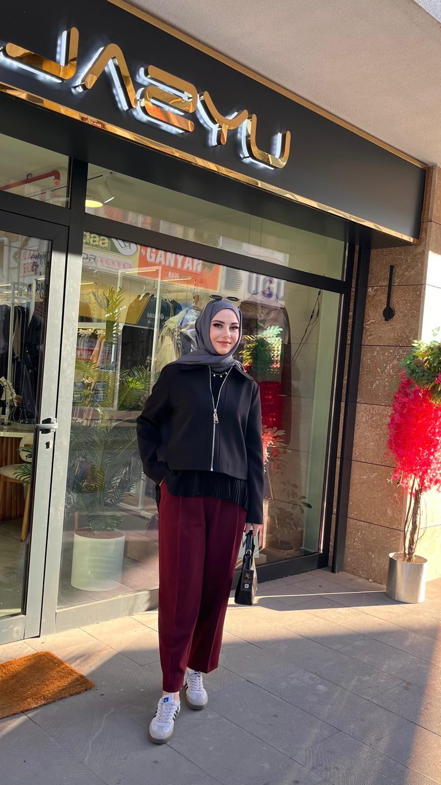 TİCİMAXPantolonYusuf ÖzdemirUYT0003771Yusuf ÖzdemirYusuf Özdemir 1521 Havuç Pantolon Bordo