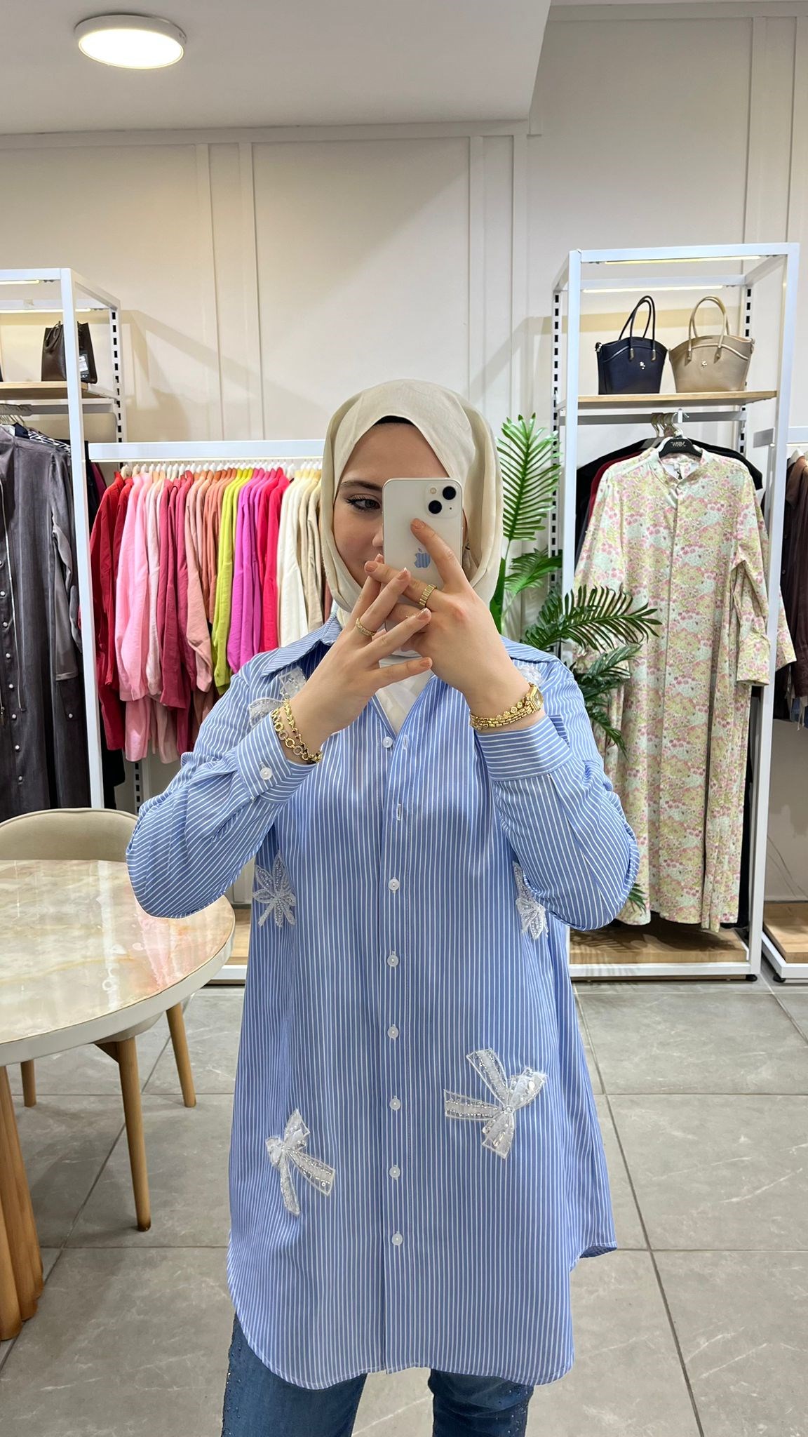 Levidor Mavi İnce Çizgili Gömlek 230936GömlekLevidor3953LevidorLevidor Mavi İnce Çizgili Gömlek 230936