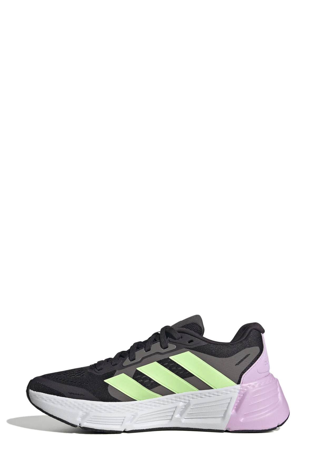Adidas IE8116 QUESTAR Kadın Yürüyüş Ayakkabısı Siyah Beyaz