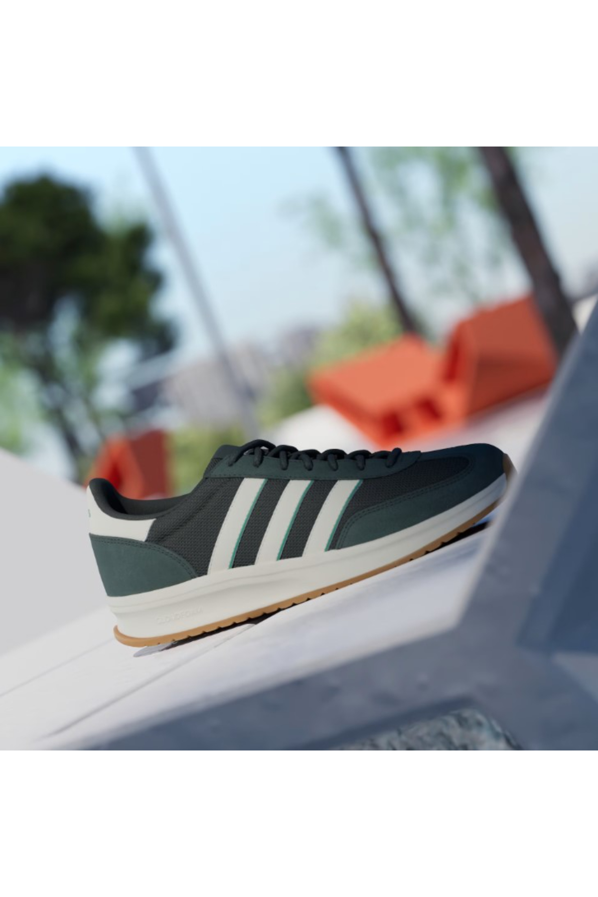 Adidas JR2406 RUN 70s 2.0 Erkek Yürüyüş Ayakkabısı yeşil