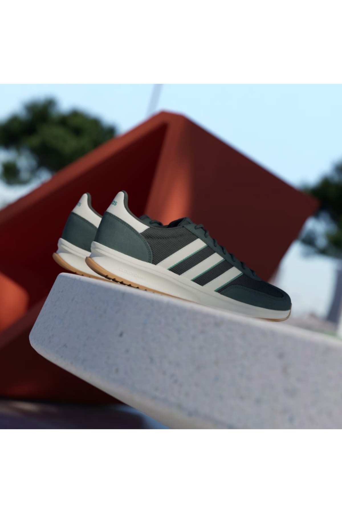 Adidas JR2406 RUN 70s 2.0 Erkek Yürüyüş Ayakkabısı yeşil