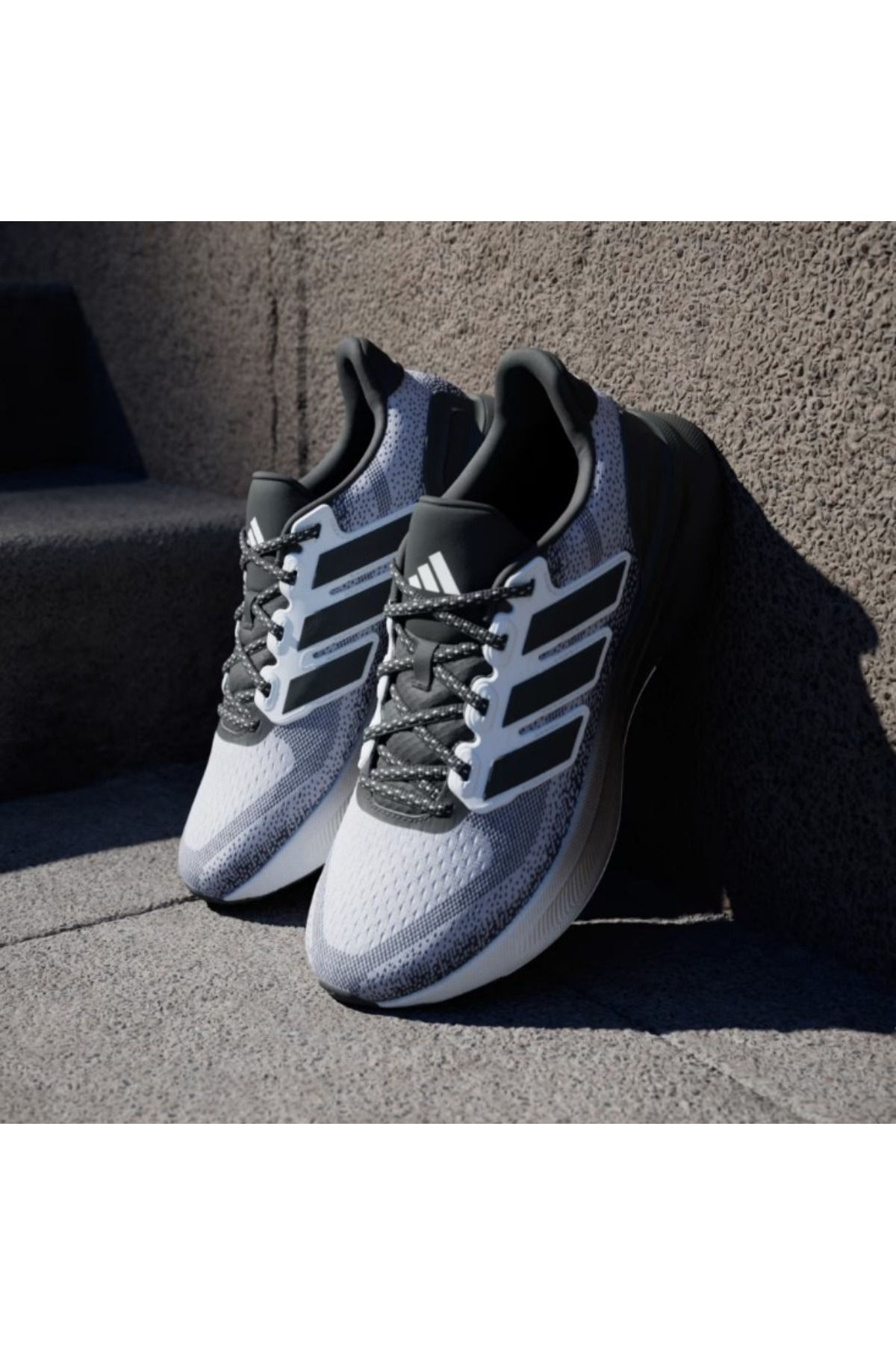 Adidas JS2836  ULTRARUN 5 Erkek Yürüyüş Ayakkabısı Siyah Beyaz